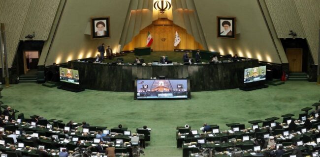 نمایندگان ادوار مجلس درباره وضعیت وخیم زنان به روسای سه قوه نامه زدند